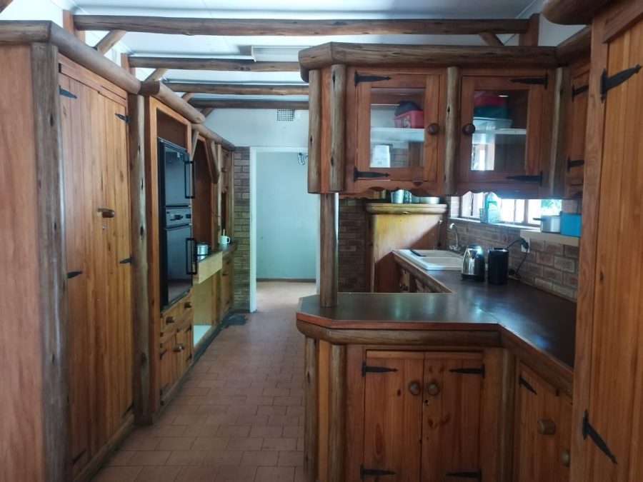 5 Bedroom Property for Sale in Sasolburg Ext 4 Free State